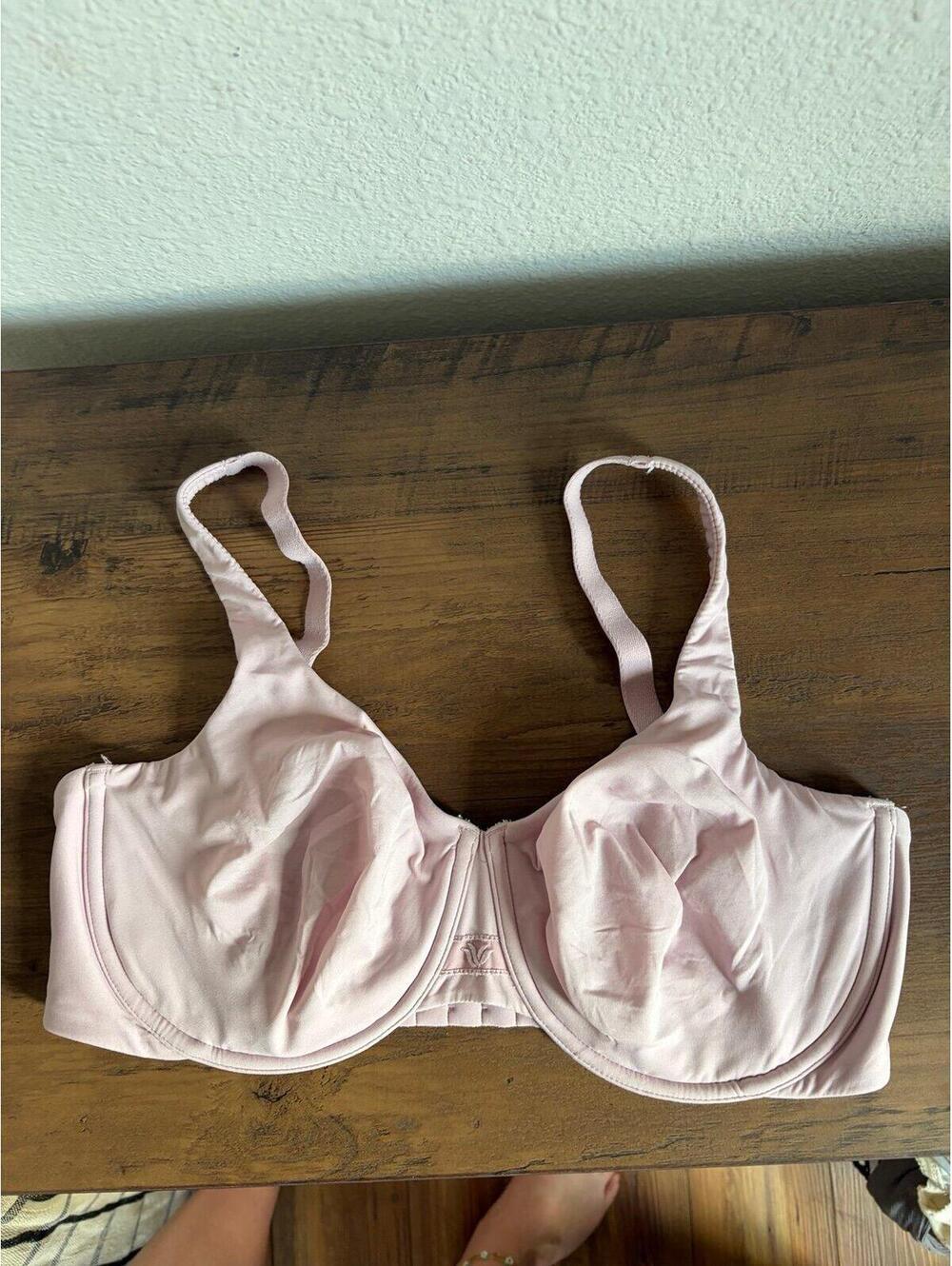 Wacoal pink bra size 2XL. No padding